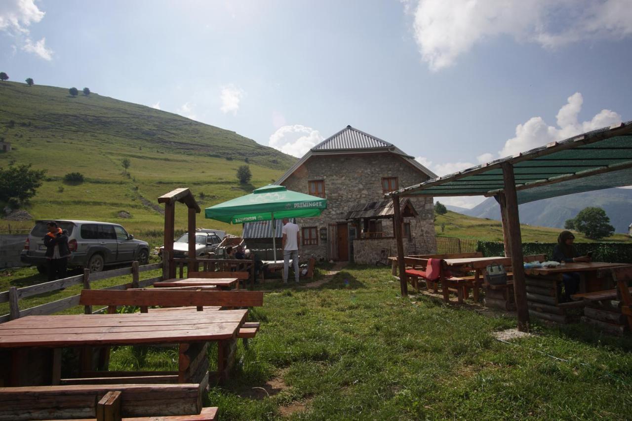Guesthouse Letnja Basta Gornji Lukomir Exterior foto