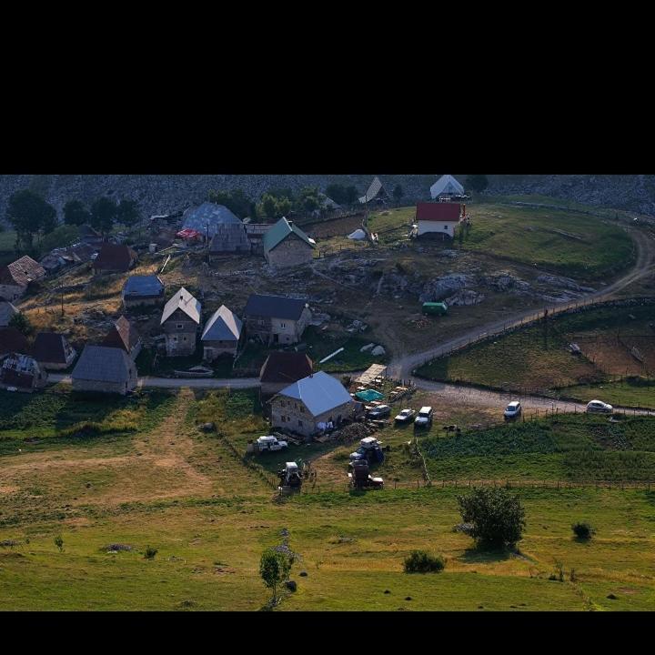 Guesthouse Letnja Basta Gornji Lukomir Exterior foto